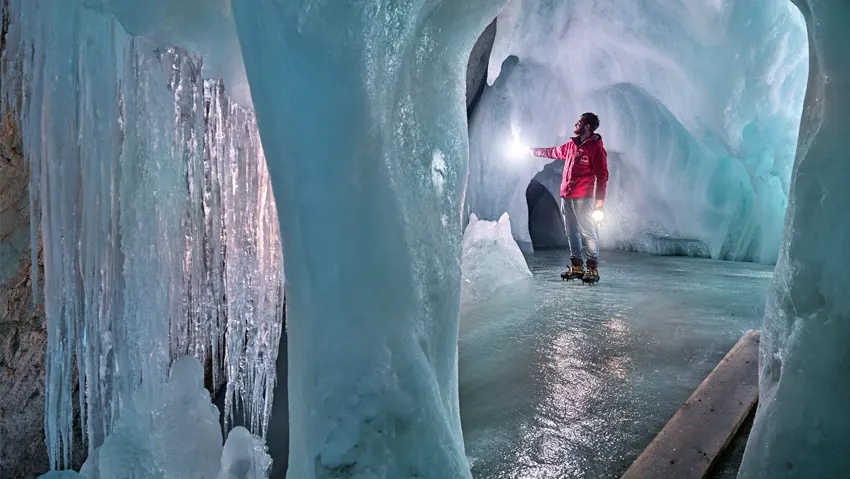 Ausflugsfahrt Eisriesenwelt Werfen Taxi Nedo Zell am See